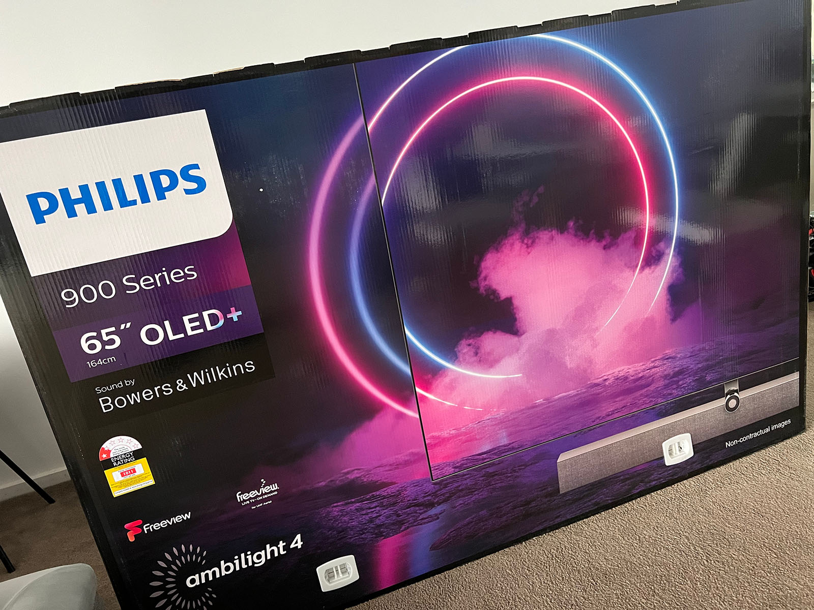 2022 Philips OLED with Ambilight, how well do colours match up